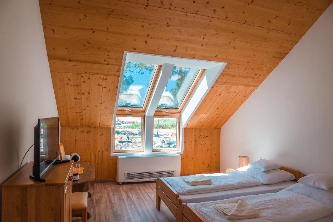 Fisher'S Deluxe Apartments Balatonfured Bagian luar foto