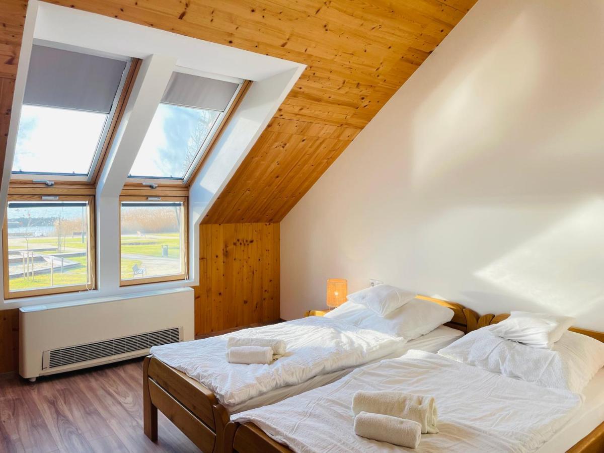 Fisher'S Deluxe Apartments Balatonfured Bagian luar foto