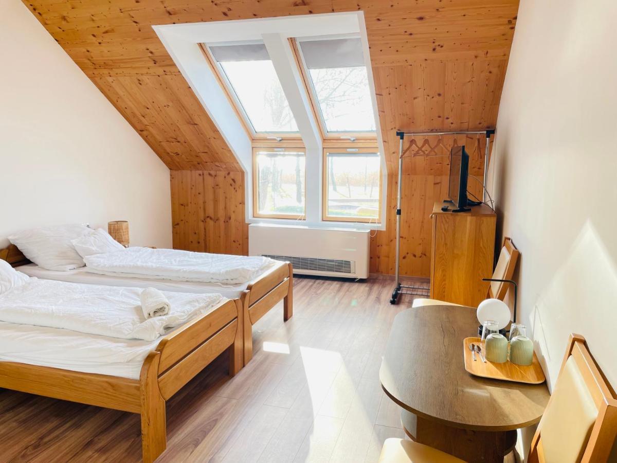 Fisher'S Deluxe Apartments Balatonfured Bagian luar foto
