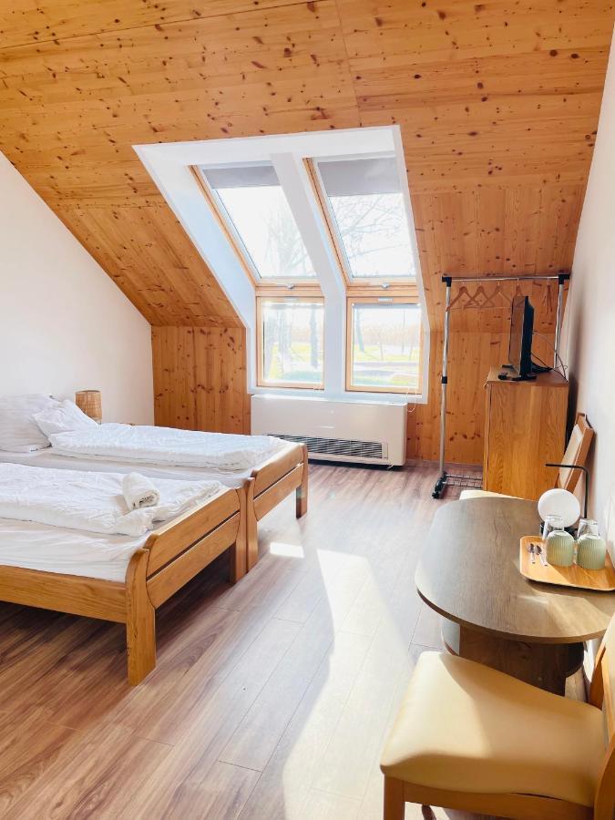 Fisher'S Deluxe Apartments Balatonfured Bagian luar foto