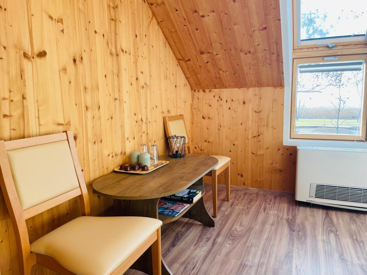 Fisher'S Deluxe Apartments Balatonfured Bagian luar foto